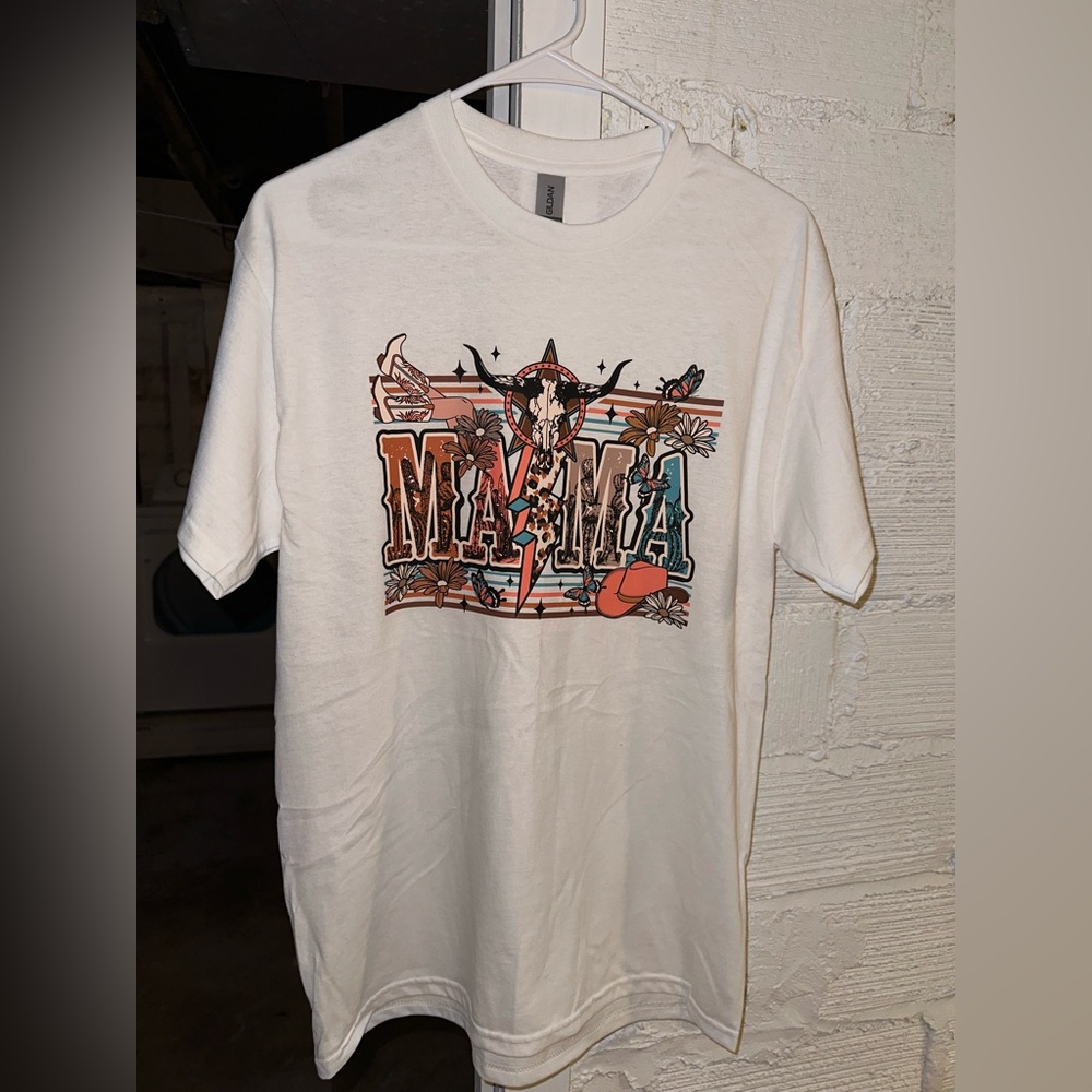 T-shirt. Size M